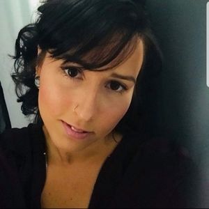 Meet your Posher, Denise